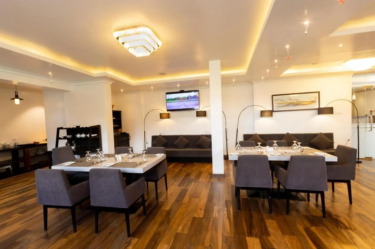 *****  Hotel Grand Turf Nuwara Eliya Sri Lanka